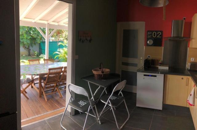 Habitation Baliache - Maison Creole Avec Jardin Privatif, Plage A 200M Deshaies Exterior photo